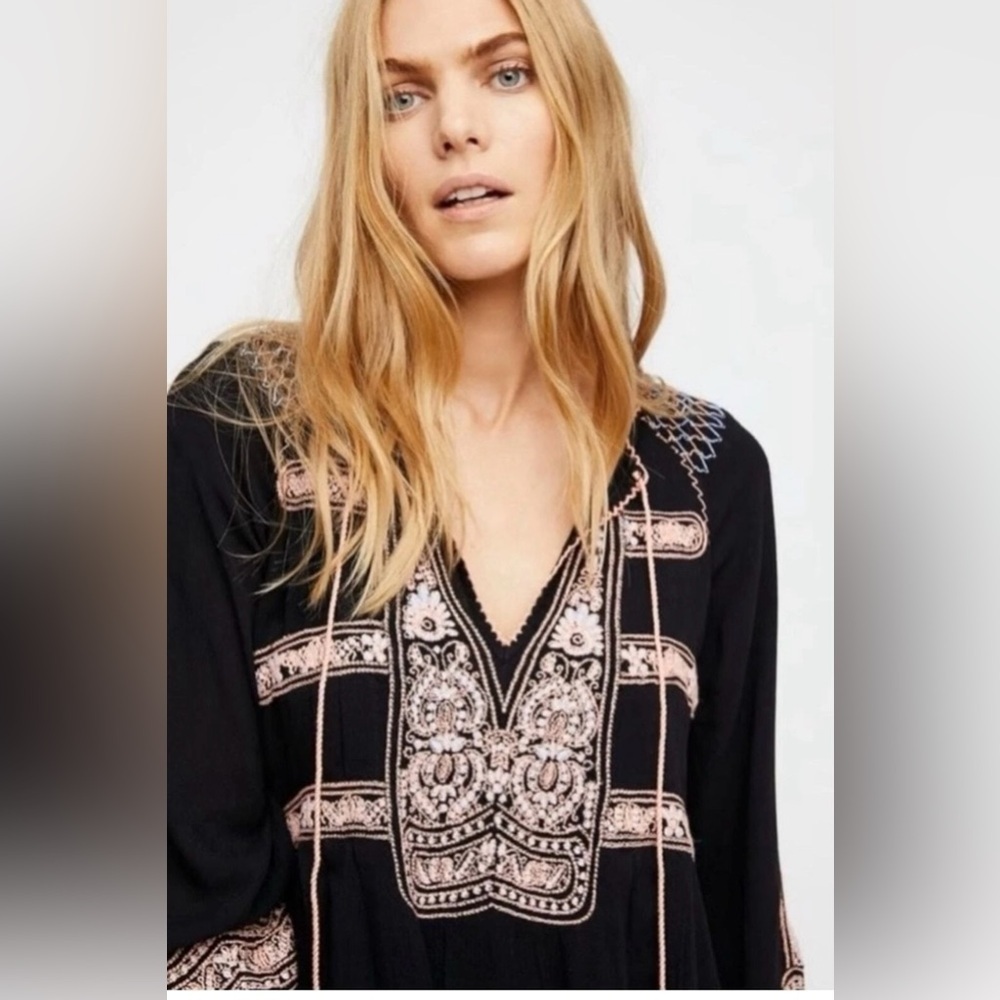 NWOT Free People ๐ค Small Wind Willow Embroidered Tunic Dress Black New $128 Ret - Picture 13 of 15